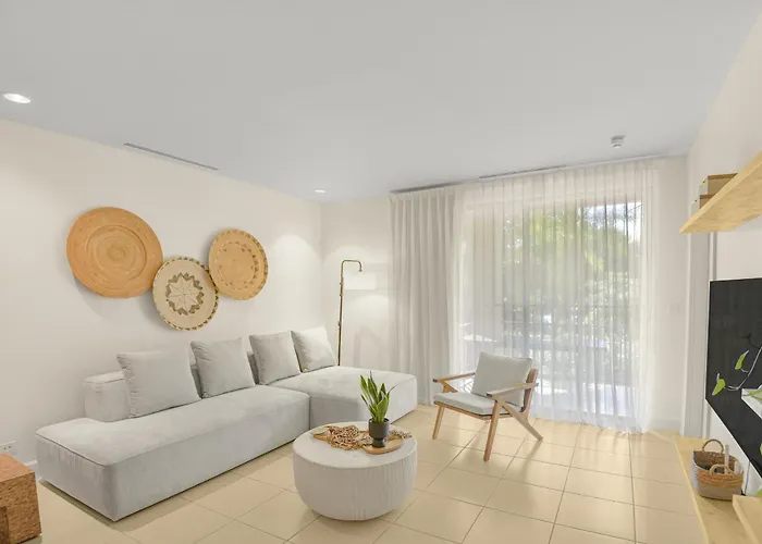 Palma Serena Condo, Pools & Near Apartment *