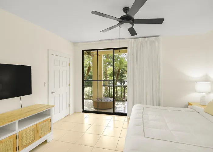 Palma Serena Condo, Pools & Near Apartment Coco